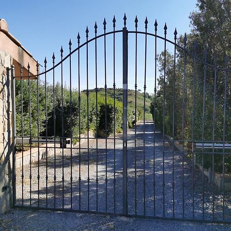 Villa Del Carrubo A Due Passi Dal Mare Di Cefalu Collesano المظهر الخارجي الصورة